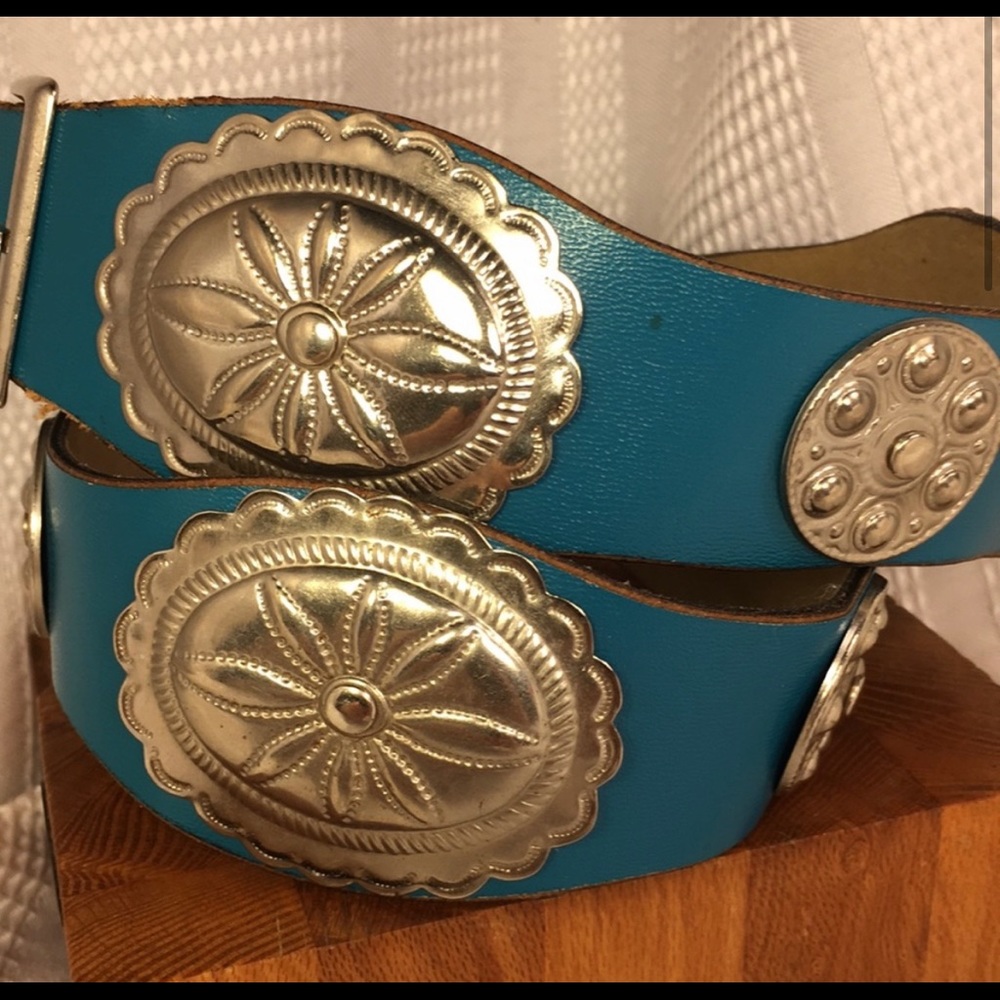 Western style belt GUC w/embellishments